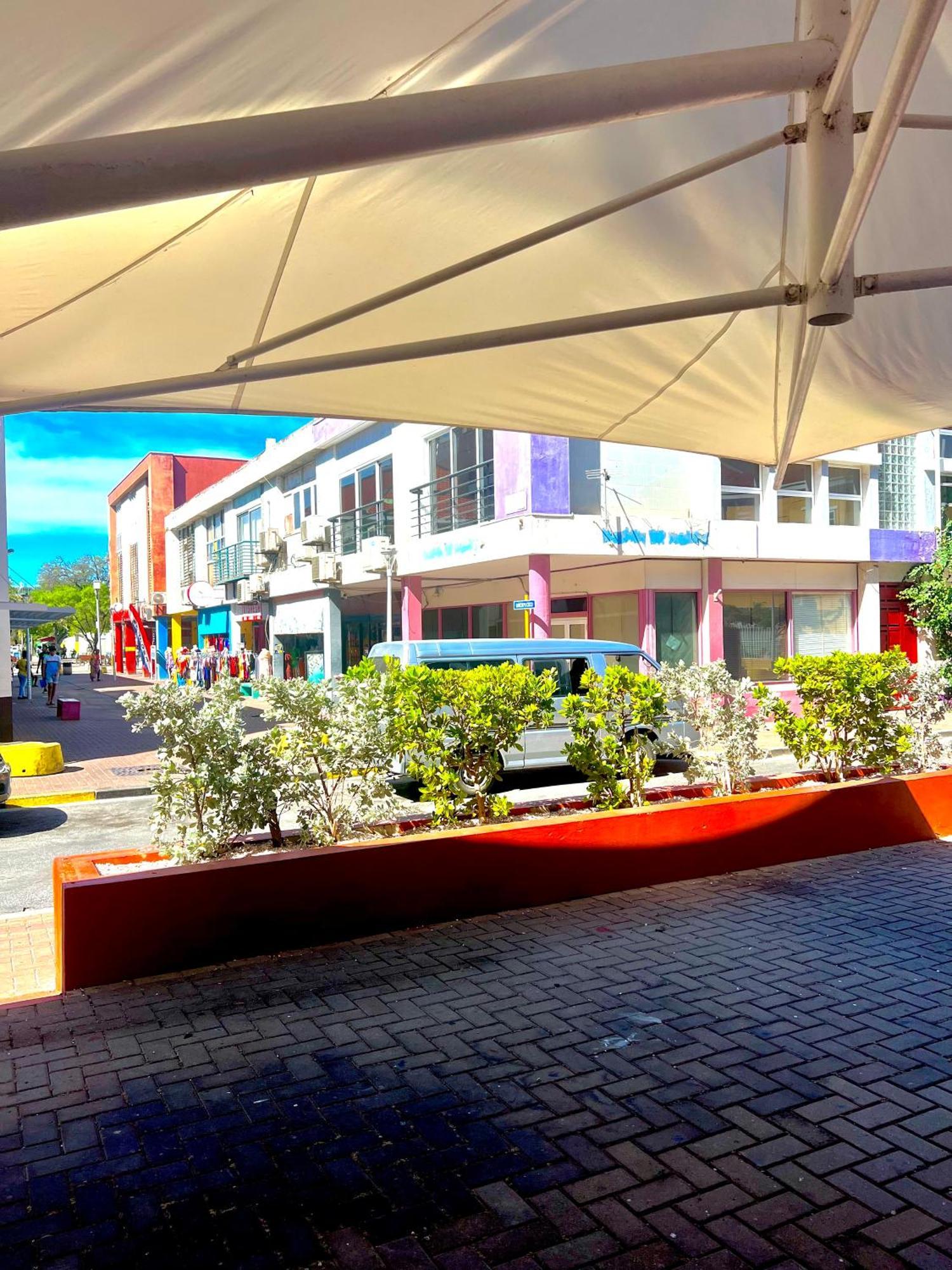 Dushi Apartamentos Willemstad Bagian luar foto